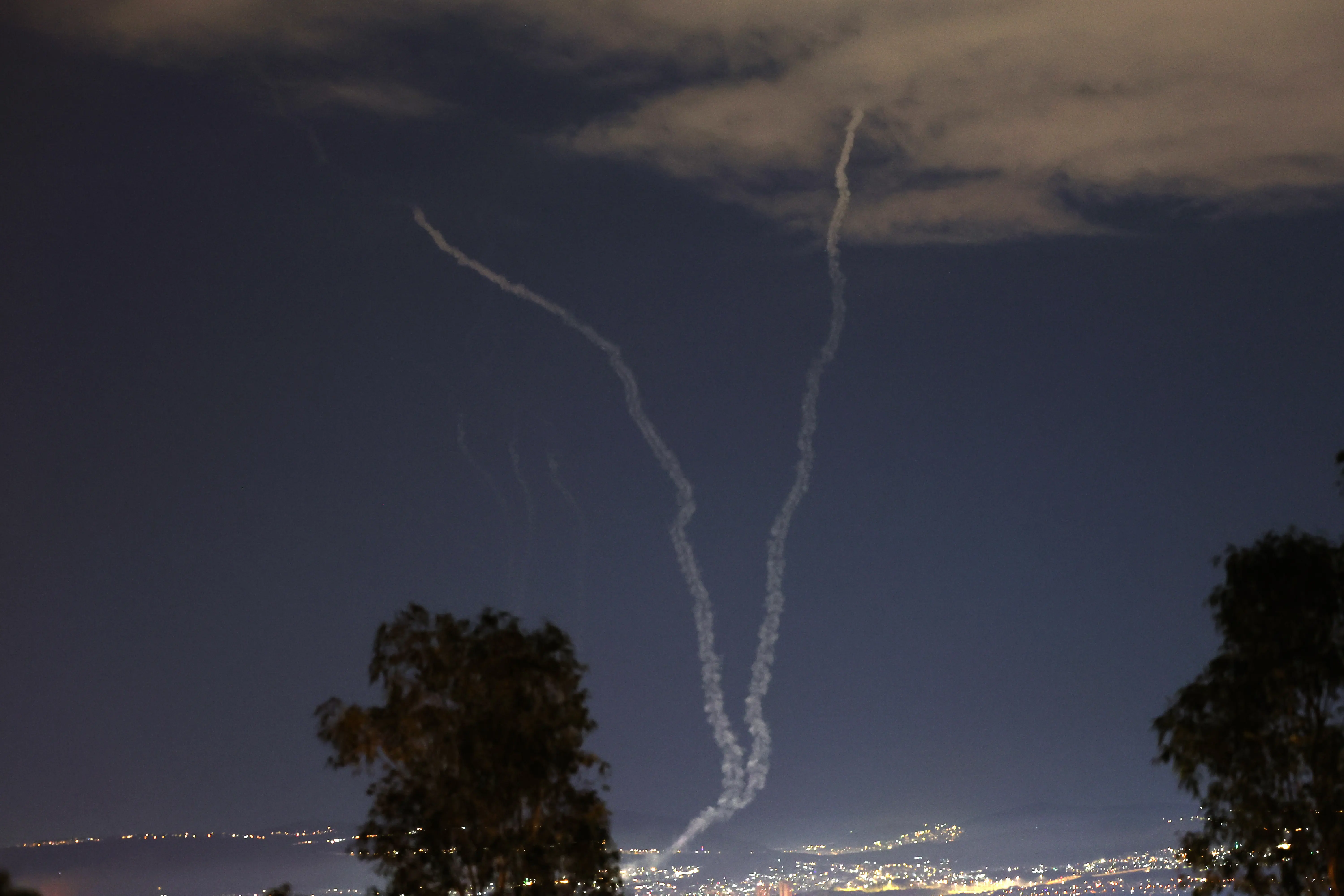 Βρετανία: Το Ιράν εκτόξευσε πυραύλους προς την κατεύθυνση της Κύπρου  - Διαψεύδει ο ΥΠΑΜ