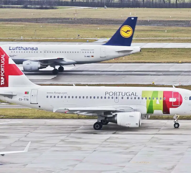 Lufthansa: Φαβορί για την εξαγορά ποσοστού έως 44,9% της πορτογαλικής TAP