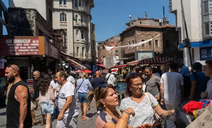 Τουρκία: Η κεντρική τράπεζα ανεβάζει τον στόχο πληθωρισμού στο 24% λόγω του πολέμου με το Ιράν