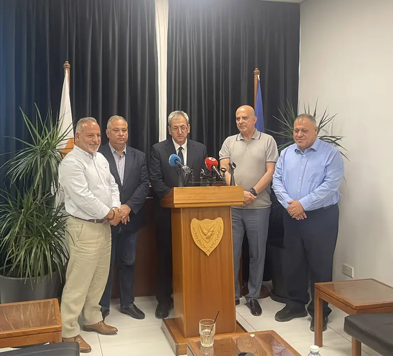 Υπ. Εργασίας: Ενημέρωσε ΔΗΠΑ, ΕΔΕΚ και Οικολόγους για τη συνταξιοδοτική μεταρρύθμιση