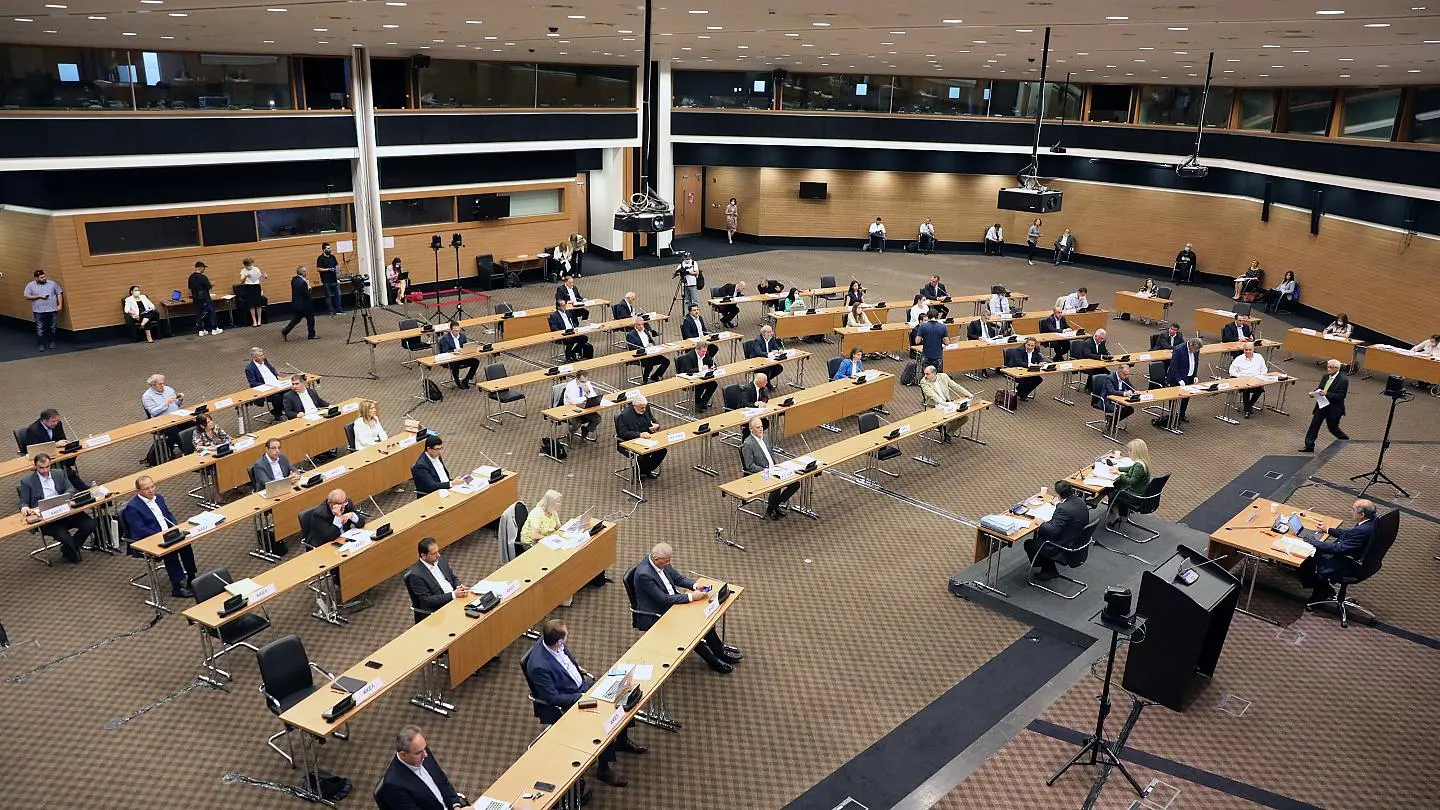 Ύστατη προσπάθεια για τις κυβερνητικές εγγυήσεις