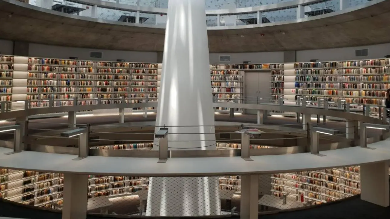 Ανάκαμψη το 2021 και προειδοποιήσεις για τις αξιολογήσεις από το Πανεπιστήμιο Κύπρου