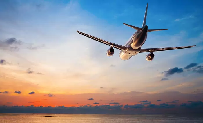 Καρούσος: Αποφεύχθηκαν αυξήσεις 50% στα αεροπορικά εισιτήρια