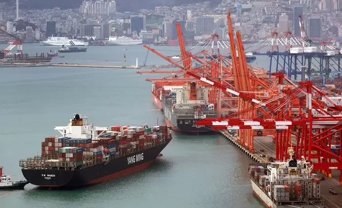 Νότια Κορέα: Οι εξαγωγές ξεπέρασαν τα $50 δισ. το τελευταίο πεντάμηνο