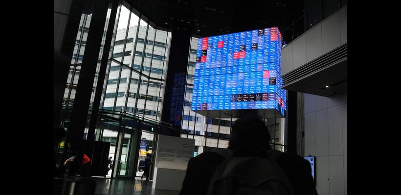 Αγορές: Ράλι ανάκαμψης σβήνει τις απώλειες του πολέμου με φόντο τις συνομιλίες ΗΠΑ–Ιράν