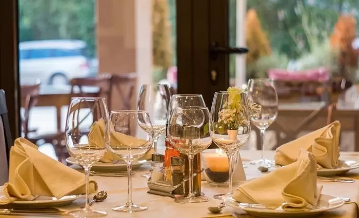 ΟΣΙΚΑ: «Ταφόπλακα» για κέντρα αναψυχής η απόφαση για τους εσωτερικούς χώρους