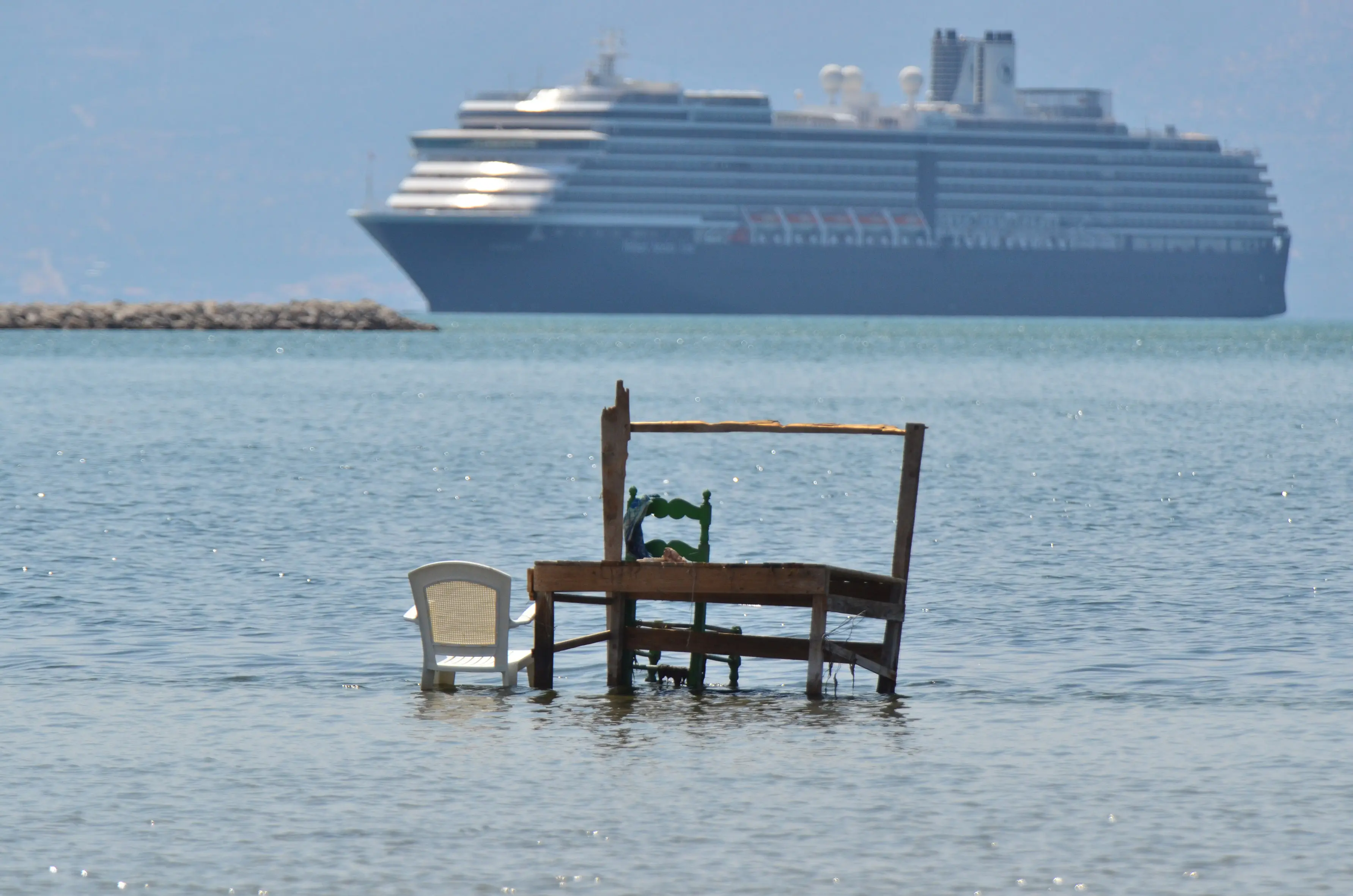 Τρικυμία γύρω από την ακτοπλοϊκή σύνδεση Κύπρου-Ελλάδας