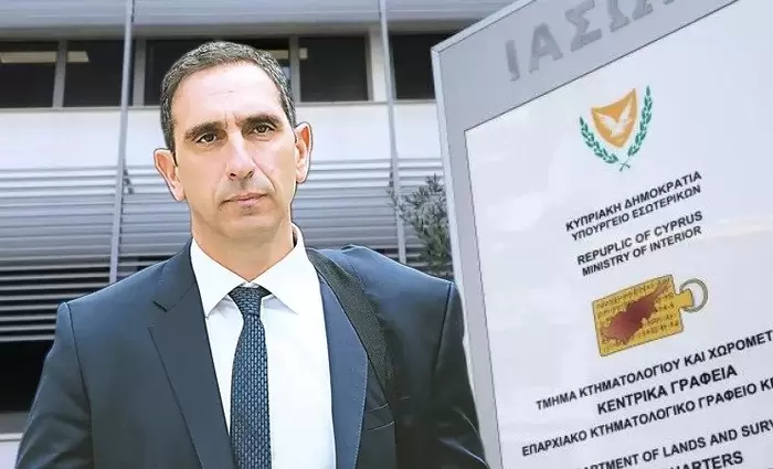 ΥΠΕΣ: Μέσος όρος οι 3 μήνες  για την εξέταση και έκδοση τίτλων ιδιοκτησίας