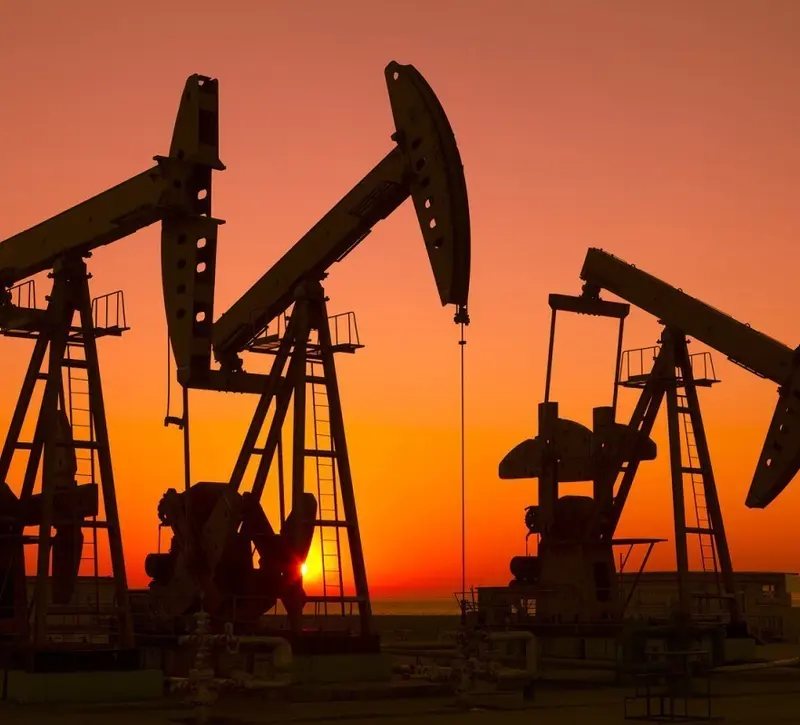 Πετρέλαιο: Σταθεροποίηση τιμών με φόντο την παράταση εκεχειρίας ΗΠΑ–Ιράν – Κοντά στα 95 δολ το Brent