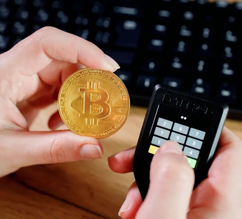 Bitcoin: Νέος γύρος πιέσεων πριν τη Fed – Τι σημαίνει το μπλόκο στη ρύθμιση των κρυπτονομισμάτων