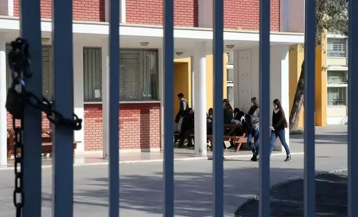Απάντηση ΥΠΑΝ στην Ελεγκτική για την ασφάλεια στα σχολεία