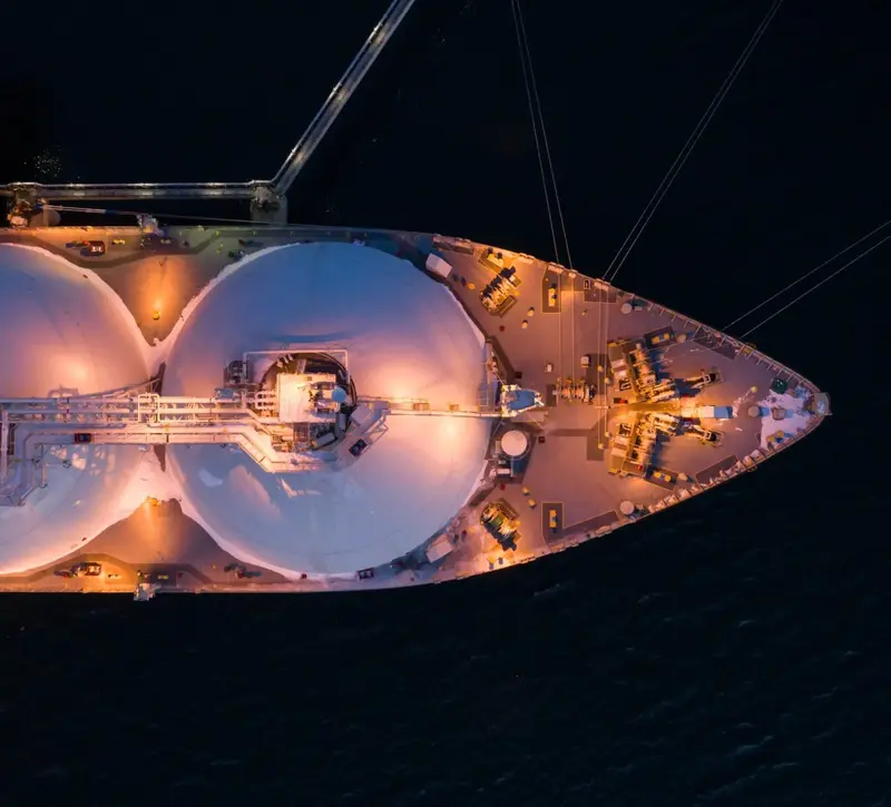 Η Ευρώπη «τρέχει» να προμηθευτεί LNG