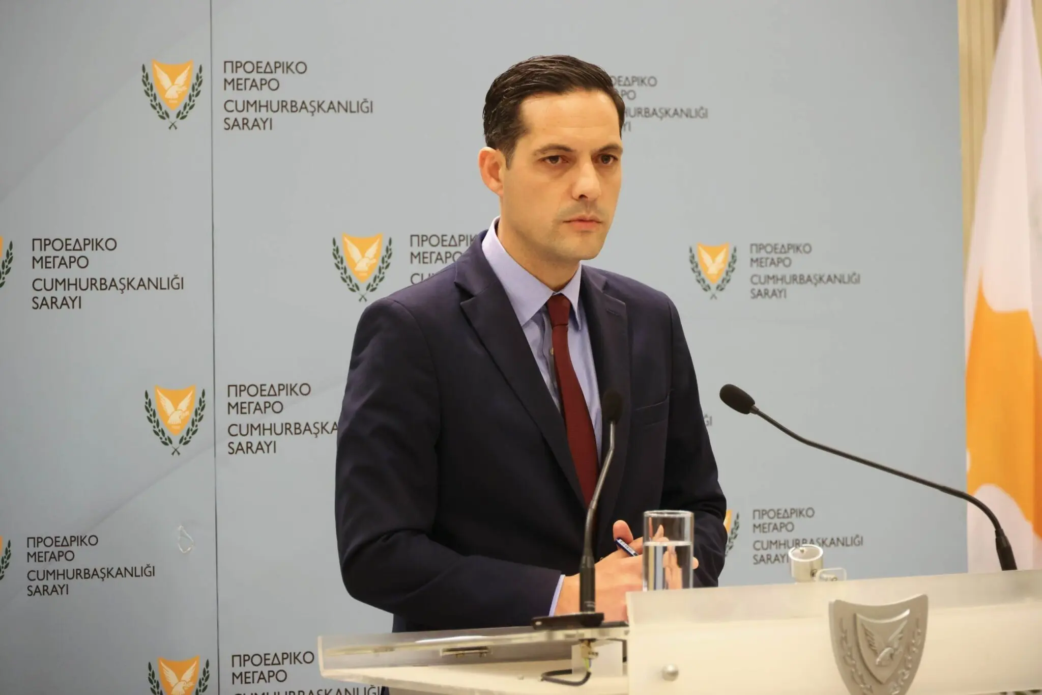 Παγώνει η απεργία των ωρομίσθιων μετά τη συνάντηση με Χριστοδουλίδη
