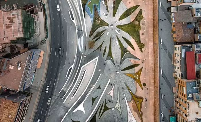 Εντυπωσιακές πανοραμικές εικόνες της Πλατείας Ελευθερίας