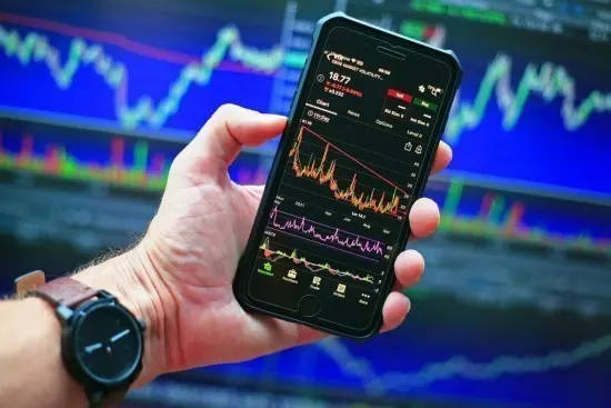 Το selloff στα ομόλογα απειλεί να εκτροχιάσει τη φρενίτιδα των AI μετοχών