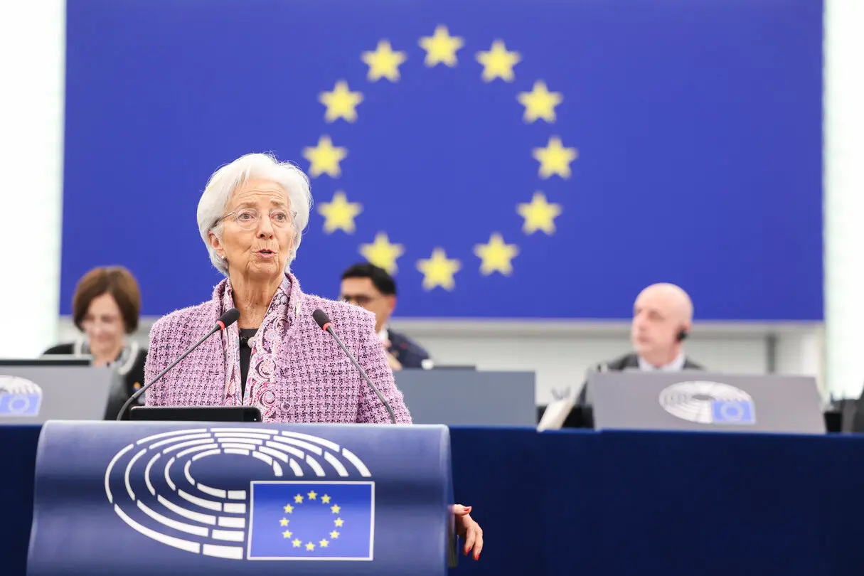 Λαγκάρντ: Ο πληθωρισμός συγκλίνει προς τον στόχο, αλλά κάντε υπομονή