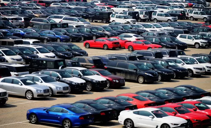 Κίνα: «Βυθίστηκαν» οι πωλήσεις αυτοκινήτων και τον Μάιο