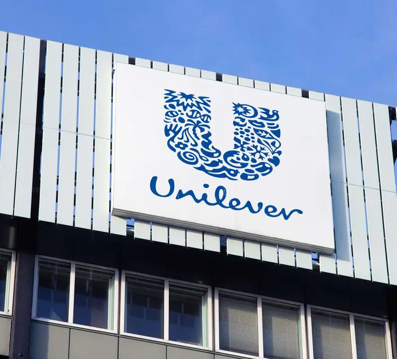 Unilever: Εξετάζει spin-off του τομέα τροφίμων και στροφή σε ομορφιά και wellbeing