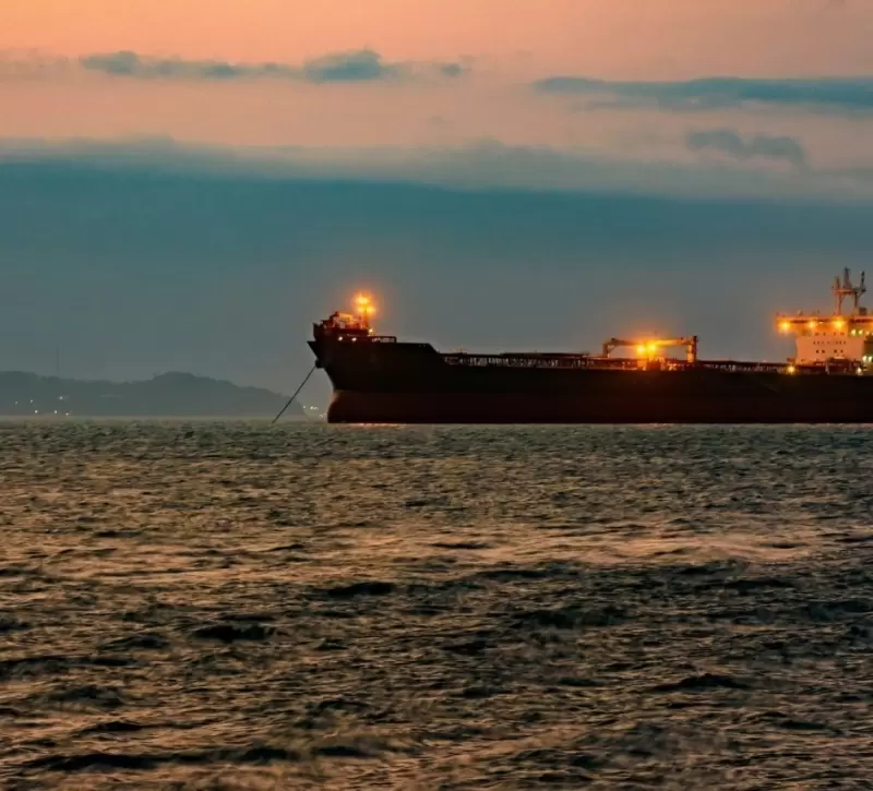 Η Ρωσία επεκτείνει τον «σκιώδη» στόλο LNG με 4 δεξαμενόπλοια για να ενισχύσει τις εξαγωγές