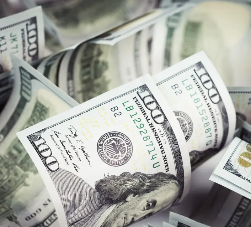 Κερδισμένο το δολάριο από τον πόλεμο στο Ιράν – Τι αναμένουν οι αναλυτές