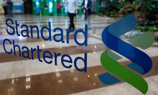 Standard Chartered: Αιφνίδια αποχώρηση του επικεφαλής AI πριν συμπληρώσει χρόνο