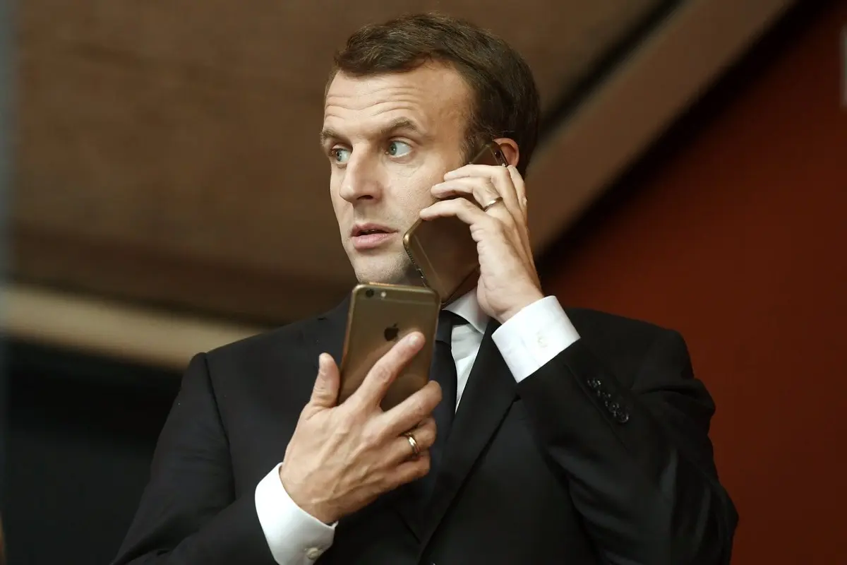 Ο Μακρόν τρέχει να κάμψει τις ολλανδικές αντιστάσεις για το Ταμείο Ανάκαμψης