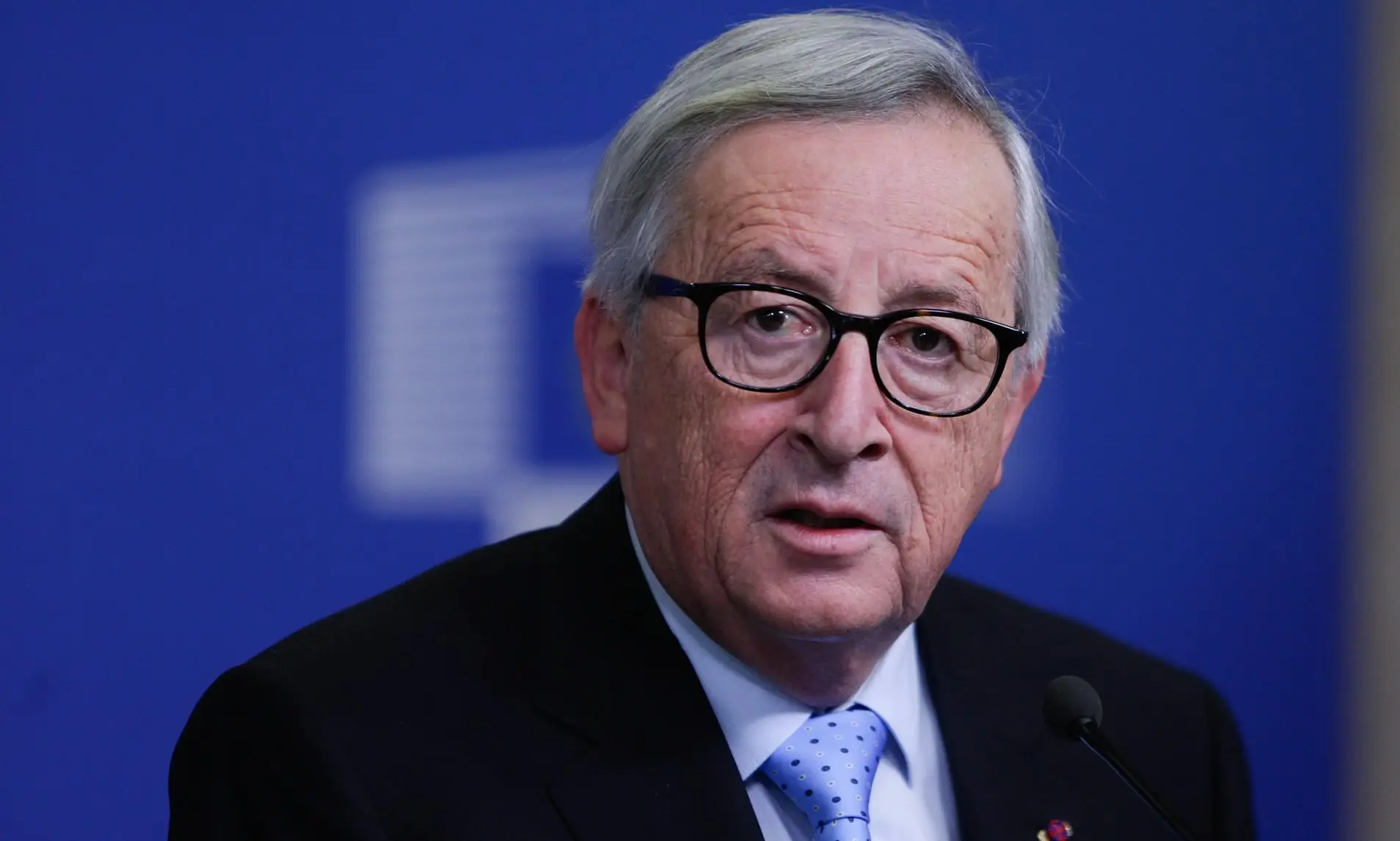 Γιουνκέρ: Η ιδέα των κορωνο-ομολόγων θα επικρατήσει στο τέλος