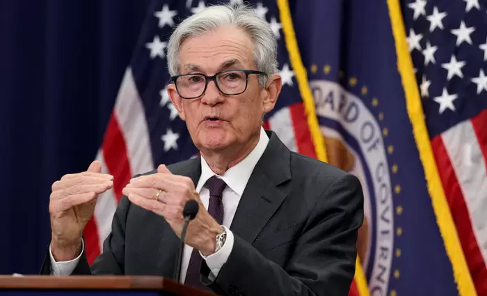 Πάουελ (Fed): Αν δεν δούμε μείωση στον πληθωρισμό, δεν θα δούμε και μείωση επιτοκίων