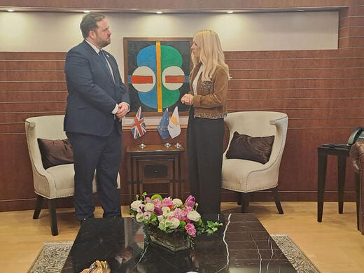 Ο Υφ. Εξωτερικών Βρετανίας διαβεβαιώνει ότι η Κύπρος θεωρείται ασφαλής χώρα