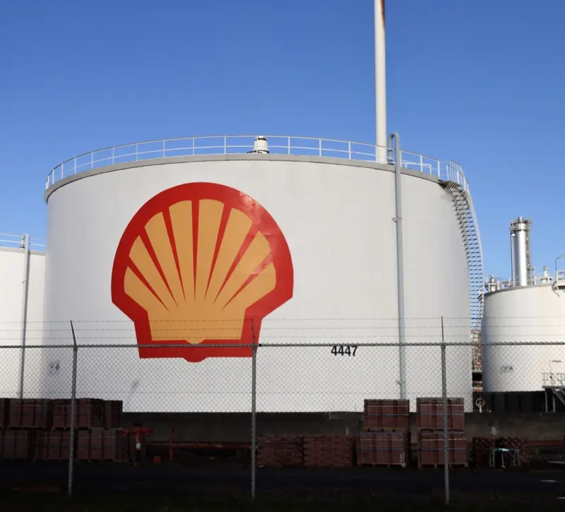 Ζημιές στο εργοστάσιο Pearl GTL της Shell μετά την επίθεση του Ιράν στη Ras Laffan