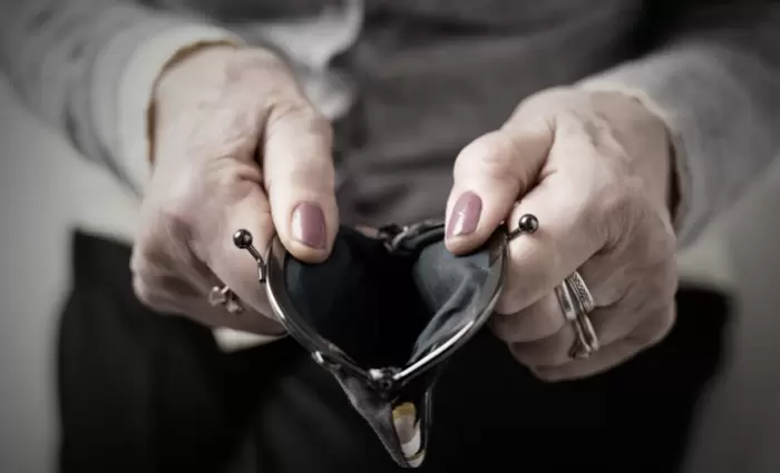 ETUC: Αυξήθηκε 12% η φτώχεια εντός εργασίας μεταξύ 2010 και 2019