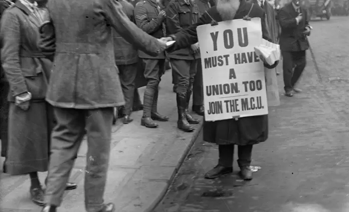 FT: Επιστρέφουν τα εργατικά συνδικάτα λόγω της πανδημίας