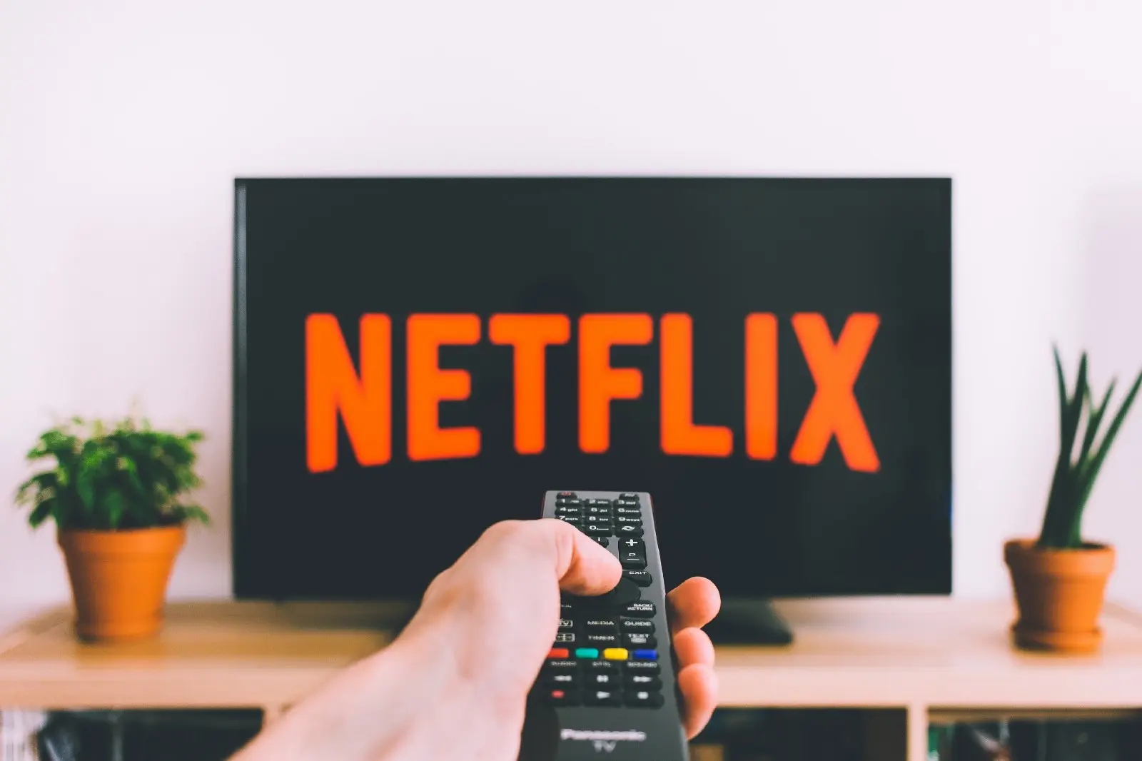 Το Netflix πρόσθεσε 9,6 εκατομμύρια συνδρομητές σε τρεις μήνες