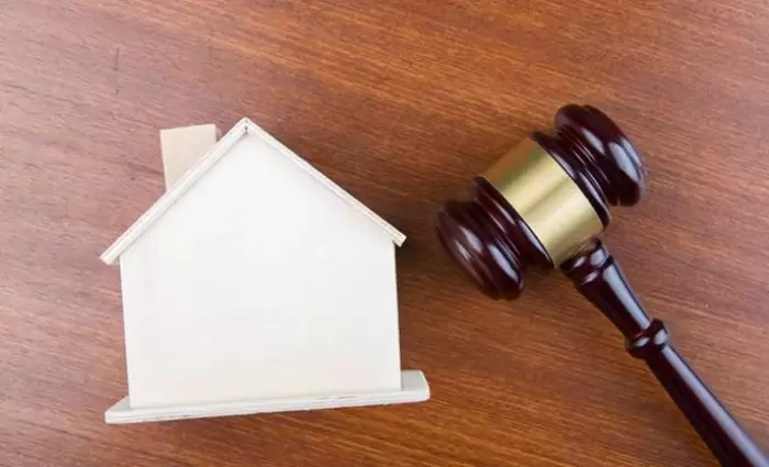 Στο σφυρί κατοικία και διαμερίσματα στη Λεμεσό για €55,000