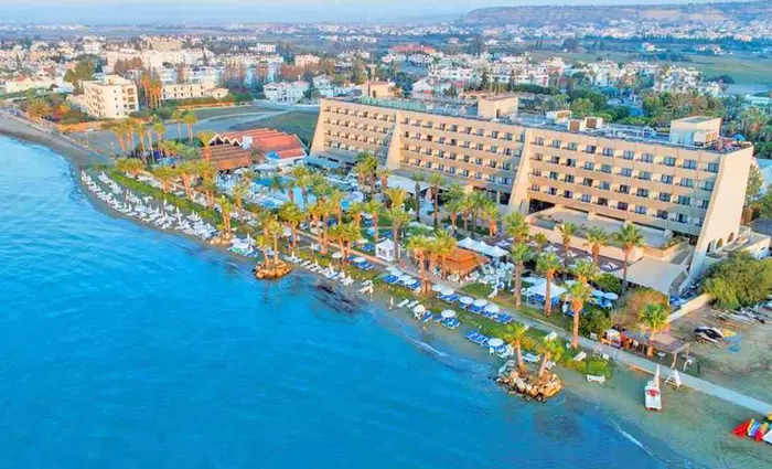 Αλλάζει πρόσωπο γνωστό ξενοδοχείο στη Λάρνακα - Κτίζεται 9όροφος πύργος