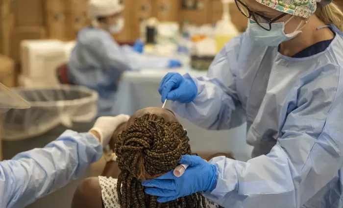 Η κούρσα του εμβολίου παγκοσμίως - Μέχρι τέλος του '20 ελπίζουν οι ΗΠΑ