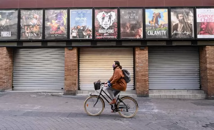 ΠΟΥ: Τα Lockdowns μπορούν να αποφευχθούν αν το 95% φορά μάσκα