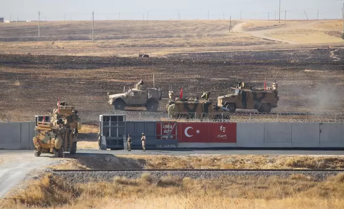 Die Welt: Πώς χρηματοδοτείται μια «μίνι Τουρκία» στη Συρία