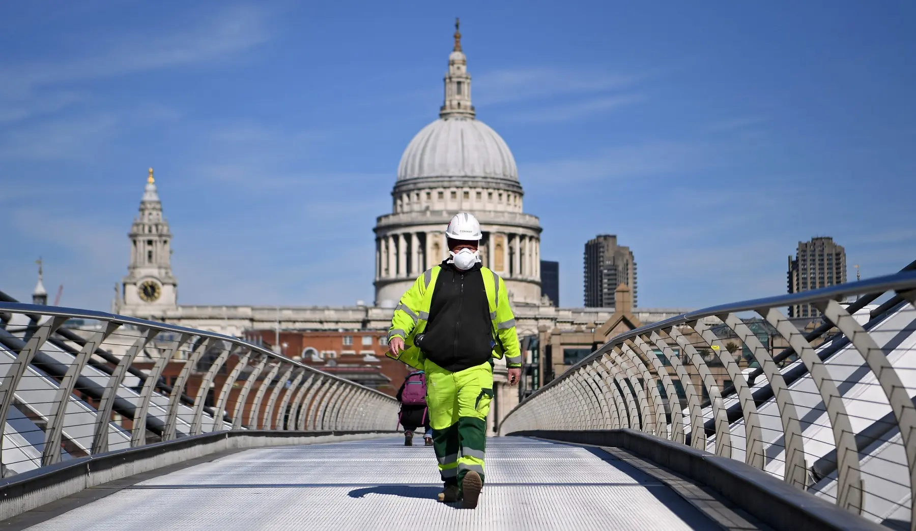 Ανέκαμψε το βρετανικό ΑΕΠ κατά 6,6% τον Ιούλιο