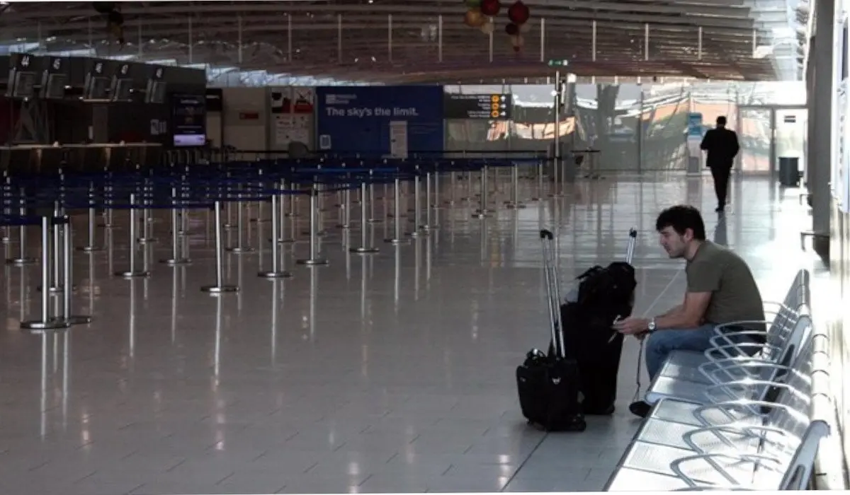 Βουτιά 94,7% στις αφίξεις τουριστών το Νοέμβριο