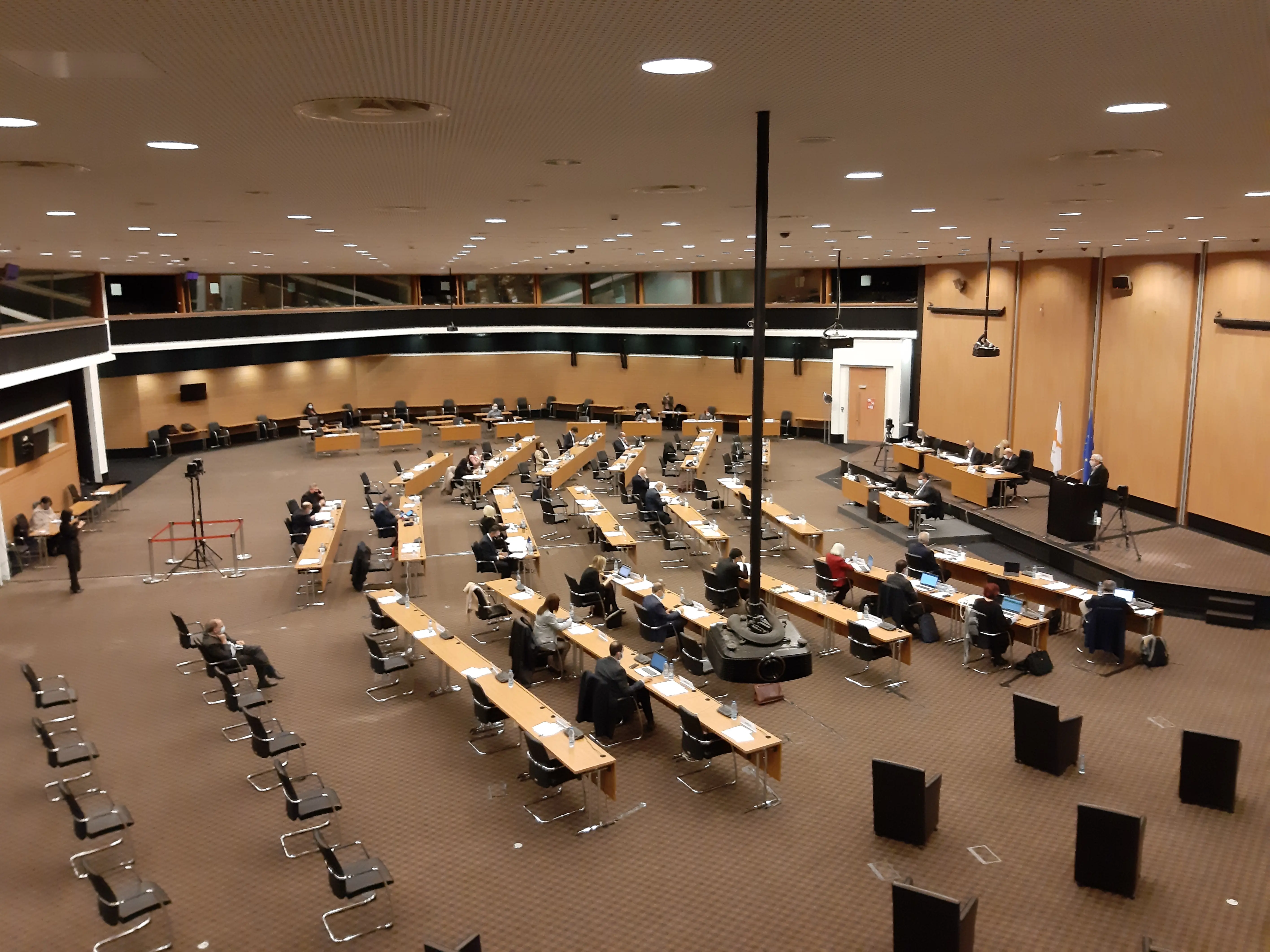 Μετά την καταψήφιση έρχεται αυξημένος προϋπολογισμός