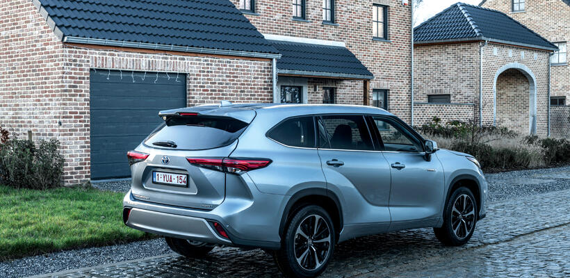 Νέο Toyota Highlander Hybrid