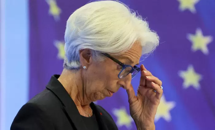 Κριστίν Λαγκάρντ: Πείτε με «Μαντάμ Κρίση»