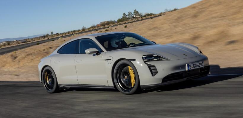 Η πρώτη Taycan με αυτονομία που υπερβαίνει τα 500 χλμ