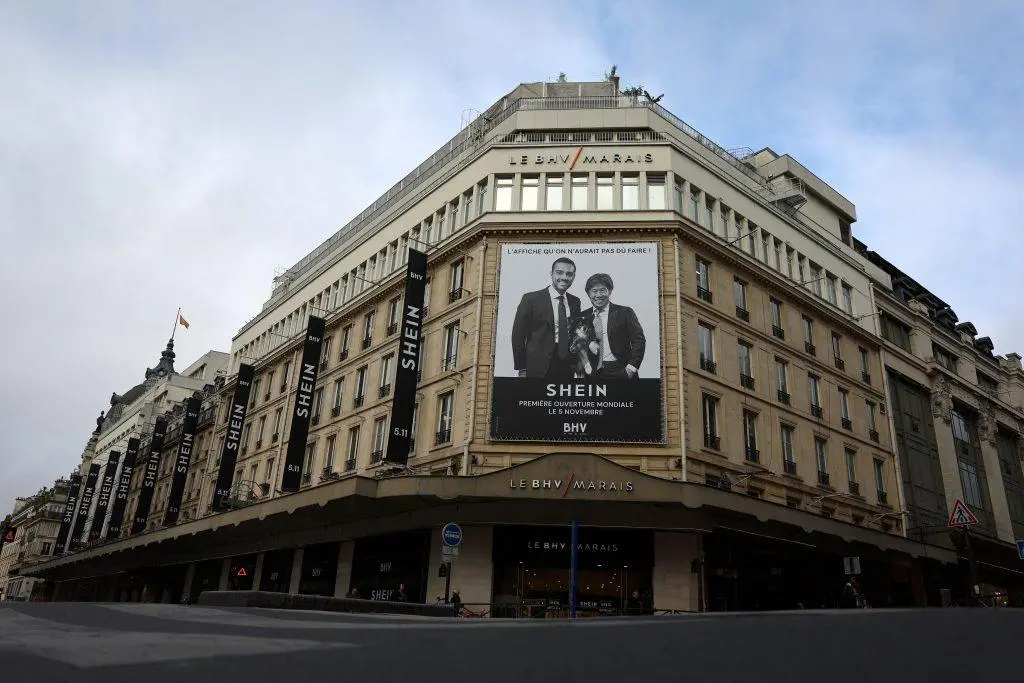 Η μόδα των πέντε ευρώ και η οργή της Γαλλίας