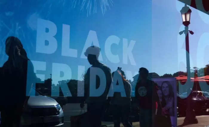 Ρεκόρ Cyber Week στις ΗΠΑ αλλά οι Αμερικανοί ξοδεύουν προσεκτικά