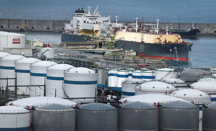Φυσικό αέριο: Στα υψηλότερα επίπεδα από το 2022 η Ευρώπη – Ο χειμώνας και ο «πόλεμος» για το LNG