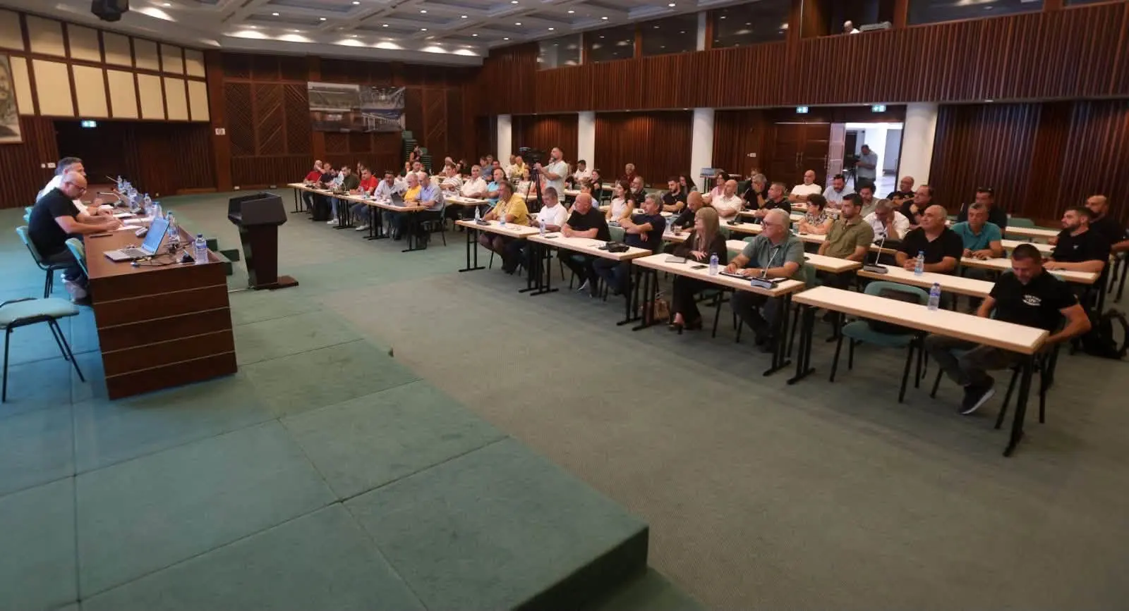 Ωρομίσθιο προσωπικό: Καμία εξέλιξη στη διαφορά, κανονικά η απεργία στις 17 Σεπτεμβρίου