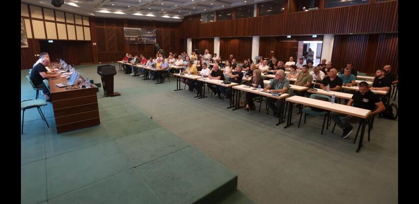 Ωρομίσθιο προσωπικό: Καμία εξέλιξη στη διαφορά, κανονικά η απεργία στις 17 Σεπτεμβρίου