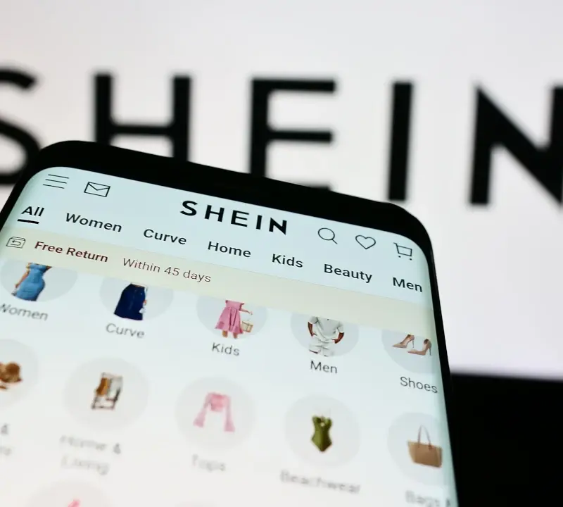 Shein: Boyu, UBS και Tencent στο «κάδρο» για την IPO των $2 δισ. στο Χονγκ Κονγκ